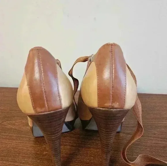 Sergio Zelcer Camel ankle lace up  Boots Size 8 EUC