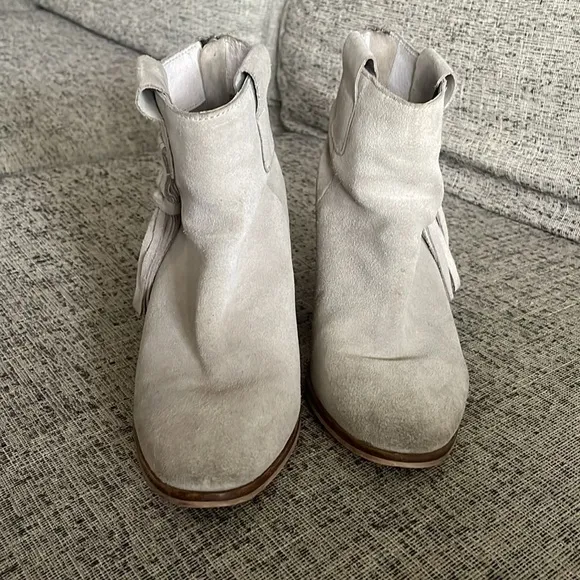 Seychelles Taupe Suede Boots Size 9