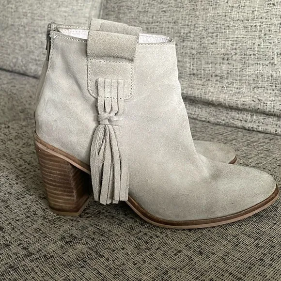 Seychelles Taupe Suede Boots Size 9