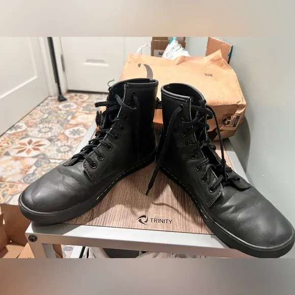 SHERIDAN WOMEN'S MATTE CASUAL BOOTS