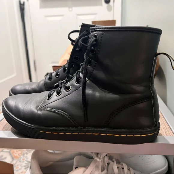 SHERIDAN WOMEN'S MATTE CASUAL BOOTS
