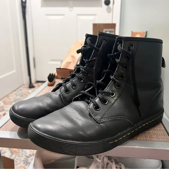 SHERIDAN WOMEN'S MATTE CASUAL BOOTS