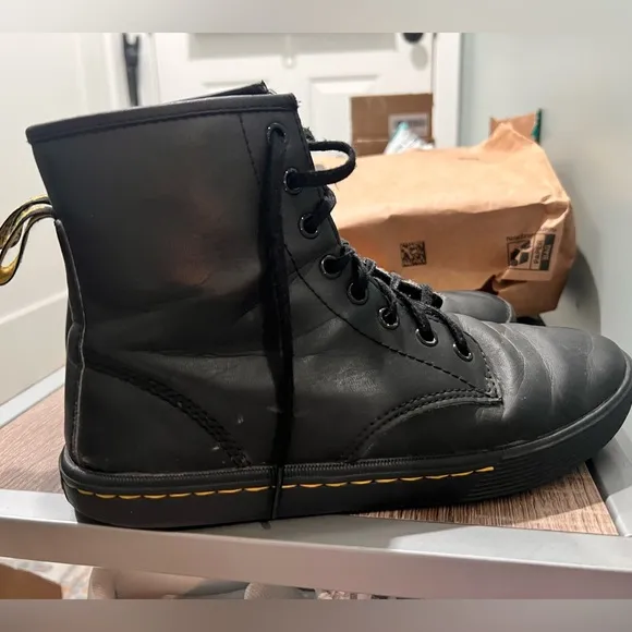 SHERIDAN WOMEN'S MATTE CASUAL BOOTS