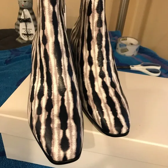 Sigerson Morrison boots !!!FIRM