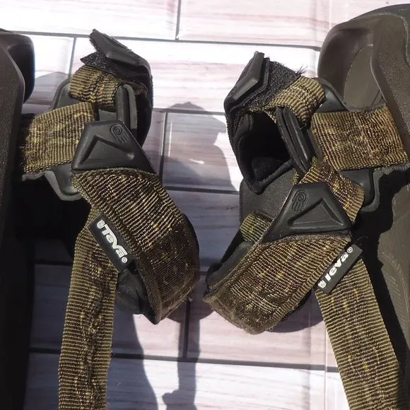SIZE 13. TEVA Terra FI 4 Hiking Sandals.