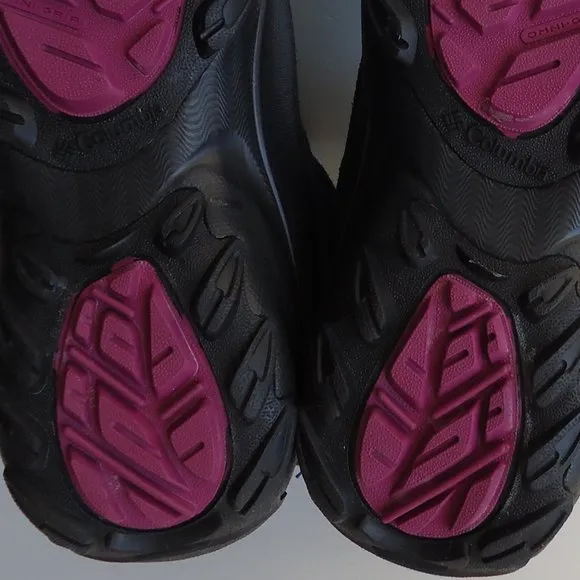 SIZE 6. Columbia Omni-Heat™ suede winter/snow boots.