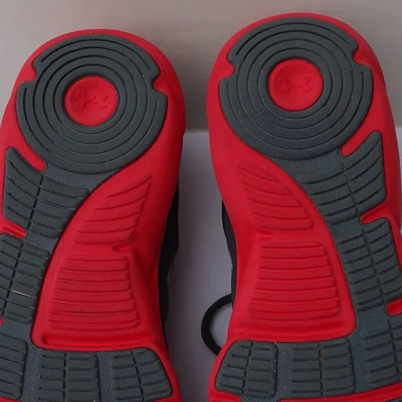 SIZE 6.5 Y. UNDER ARMOUR kid's running sneakers shoes.