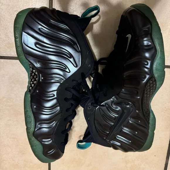 Size 9 - Nike Air Foamposite Pro Aqua