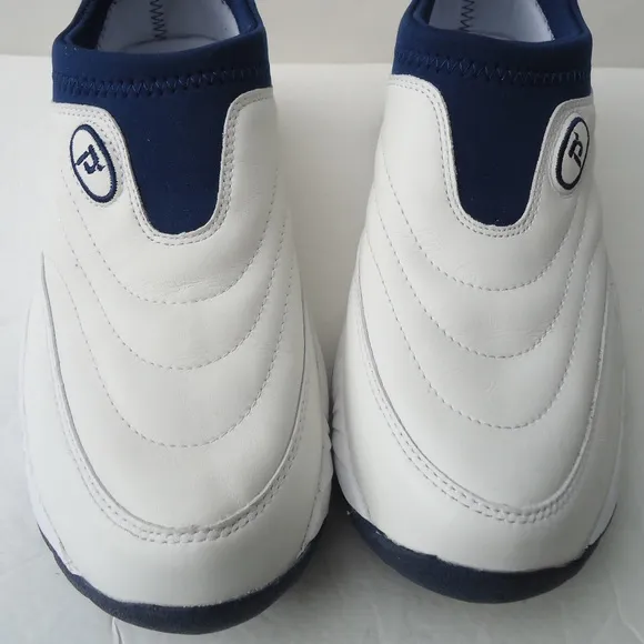 SIZE 9.5. PROPET wash &amp; wear slip-on leather sneaker shoes.