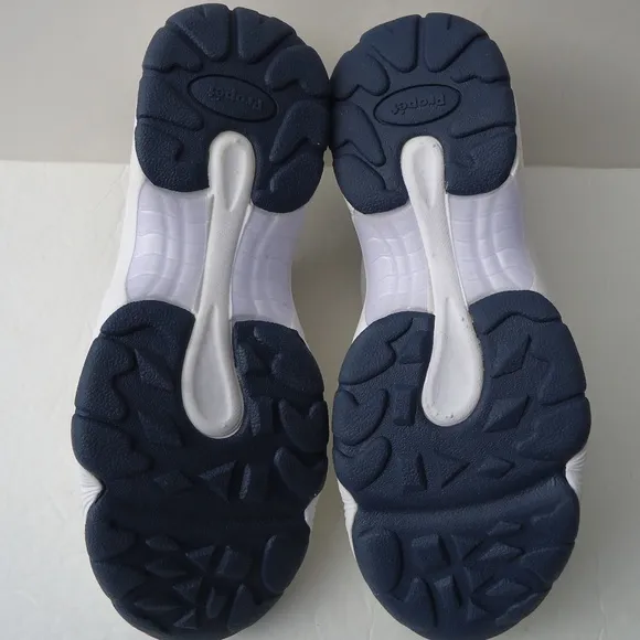 SIZE 9.5. PROPET wash &amp; wear slip-on leather sneaker shoes.