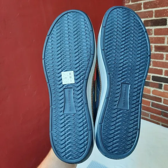 Skechers Moreno Oxford Memory Foam Comfort Fashion Sneaker 12 NEW