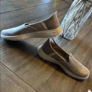 Skechers Slip-ins: On-the-GO Flex -taupe hands free  vegan leather shoes 8