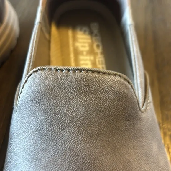 Skechers Slip-ins: On-the-GO Flex -taupe hands free  vegan leather shoes 8