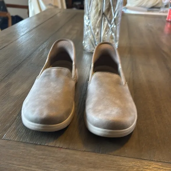 Skechers Slip-ins: On-the-GO Flex -taupe hands free  vegan leather shoes 8
