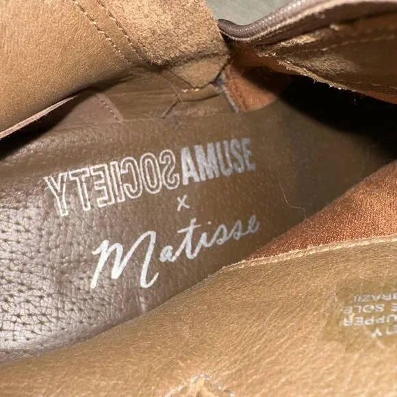 SOCIETY AMUSE x MATISSE Apron Ankle Boots Brown Suede Heeled