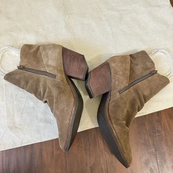 SOCIETY AMUSE x MATISSE Apron Ankle Boots Brown Suede Heeled