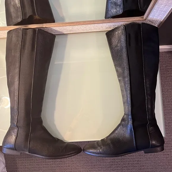 Sofft Black leather boots