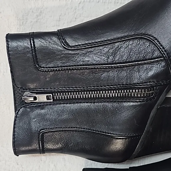 Sole Bound boots by Baretraps 100% leather black ankle boots sz 6.5