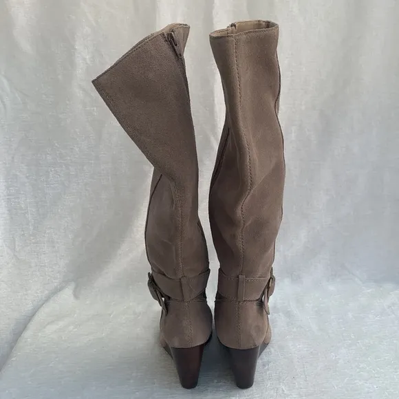 Sole Society Valentina Taupe Wedge Suede Boots