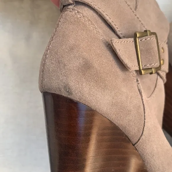 Sole Society Valentina Taupe Wedge Suede Boots