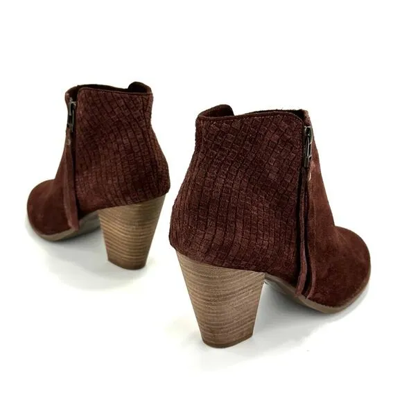 SOLE SOCIETY “ZADA” RED WINE SUEDE STOCK BLOCK HEEL WOVEN ANKLE BOOTS/BOOTIES