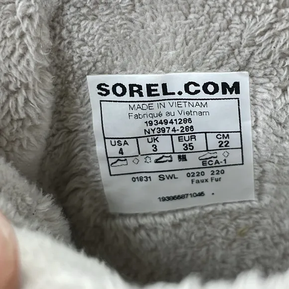 Sorel Big Kids Rylee Suede Brown Boots with Gold Stars, size Big Kid 4