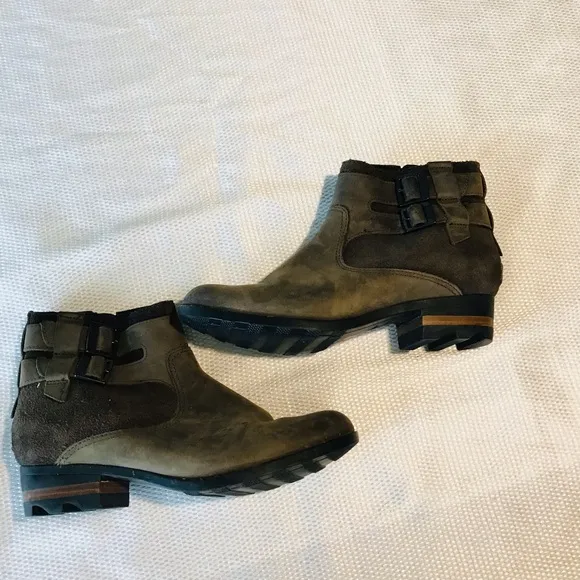 Sorel Brown Ankle Boots with Suede Finish