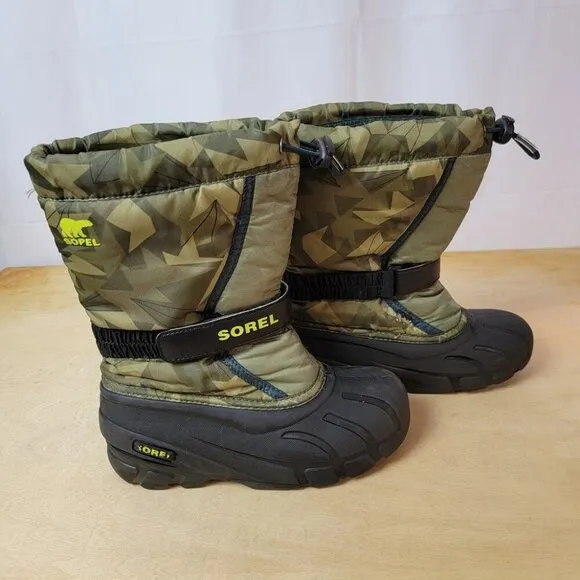 Sorel Green Flurry Print Boots - See Description