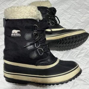 Sorel Insulated Winter Snow Boots Faux Fur Liners Footwear Woman Lady Size 6