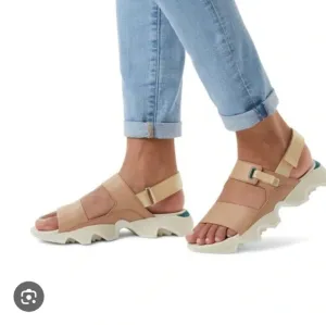 Sorel Kinetic Impact II Sling Low Sandal Honest Beige Sea Salt NIB Size 7 NEW