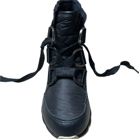 Sorel Kinetic Short Lace-Up Boots Booties Waterproof Insulated 6.5 Black
