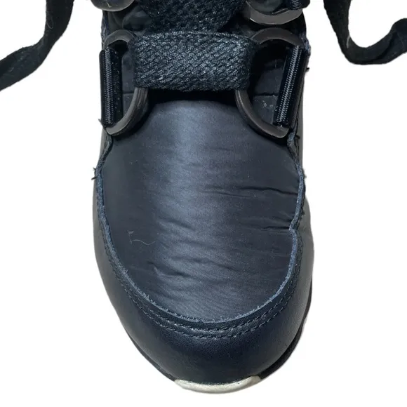 Sorel Kinetic Short Lace-Up Boots Booties Waterproof Insulated 6.5 Black