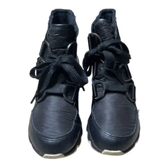 Sorel Kinetic Short Lace-Up Boots Booties Waterproof Insulated 6.5 Black