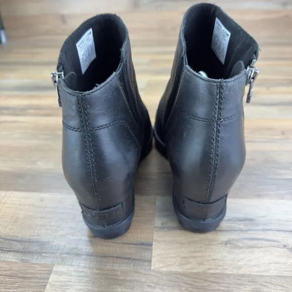 Sorel Size 9.5 Joan of Arctic Wedge II Zip Black Leather Boots Women's