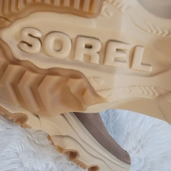 Sorel Tan Chunky Sole Ankle Boots