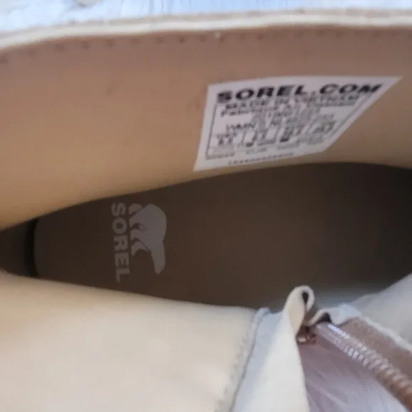 Sorel Tan Chunky Sole Ankle Boots