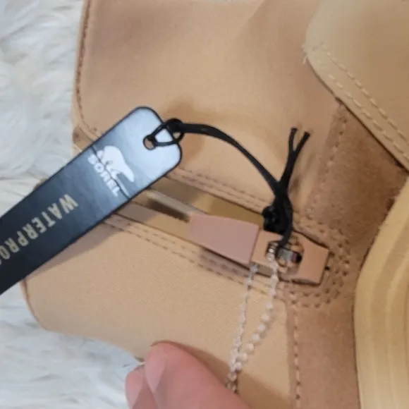 Sorel Tan Chunky Sole Ankle Boots