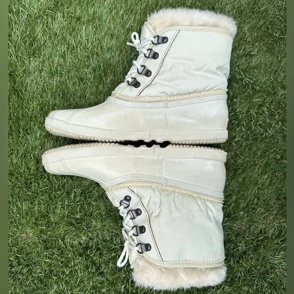 Sorel Vintage 90’s Kaufman Manitou Lace Up Ankle Insulated Winter Fur Duck Boots