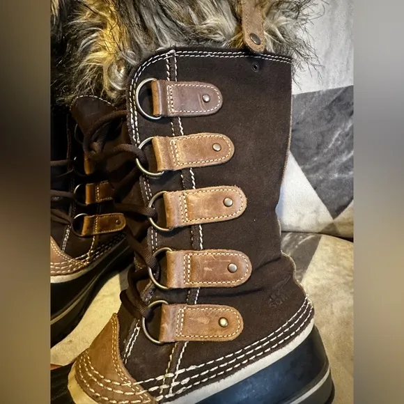 Sorel Women’s Joan of Arctic waterproof Brown and Tan Boots