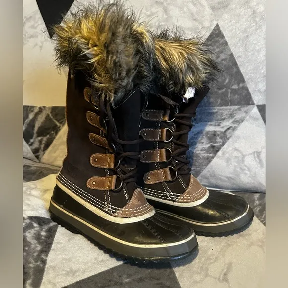 Sorel Women’s Joan of Arctic waterproof Brown and Tan Boots