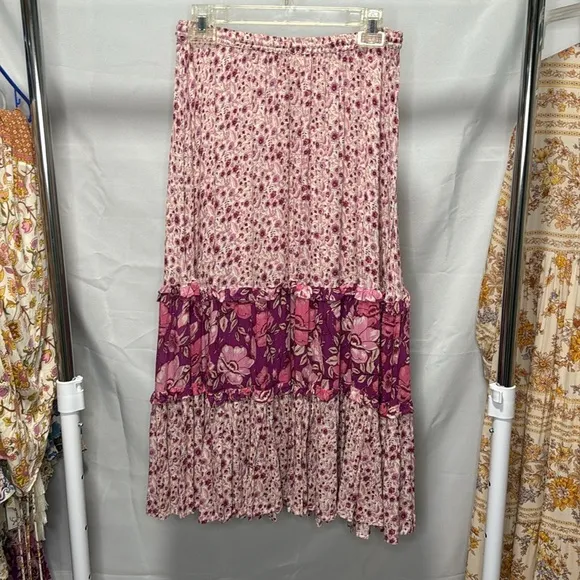 Spell &amp; The Gypsy Winona Midi Skirt in Berry Size Medium Like New