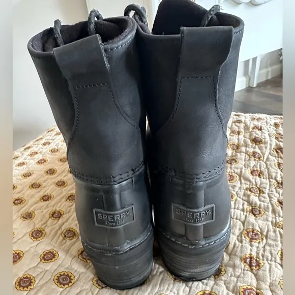Sperry Saltwater Black Heeled Ankle Boot Size 9