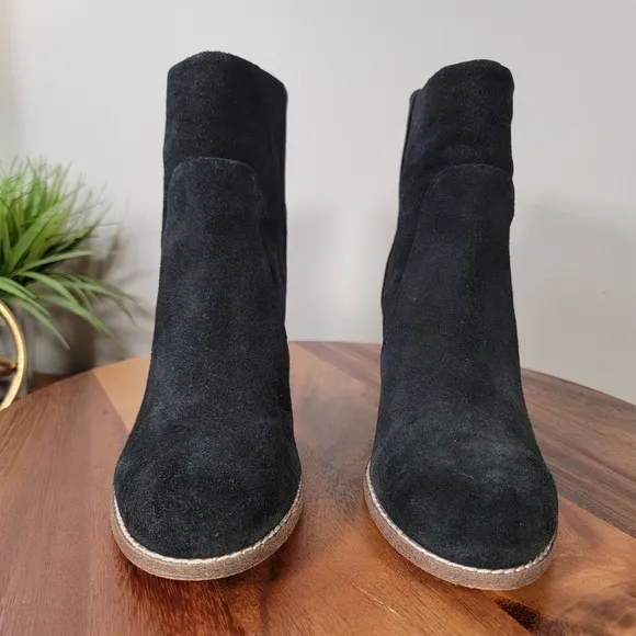 Splendid Black Suede Heeled Ankle boots booties Size 10