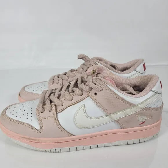 Staple x Nike SB Dunk Low “Pink Pigeon” Womens Size 5.5