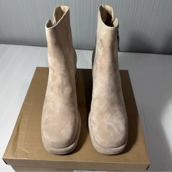 Steve Madden Adryana sand suede leather ankle boots size 8.5 NWT