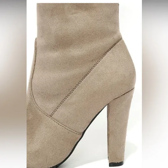 Steve Madden Gorgeous Taupe Suede Over the Knee Boots