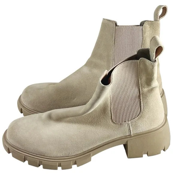 Steve Madden Hola Tan Suede Lug Sole Boots Size 12 Preppy Gorpcore Quiet. Luxury