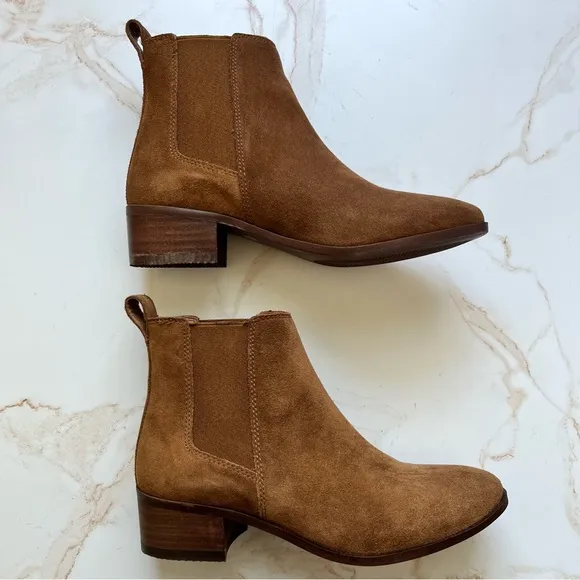 Steve Madden Suede Chelsea Booties