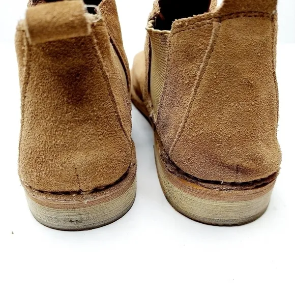 Steve Madden Sz 8 Dylan Tan Suede Ankle Boot EUC