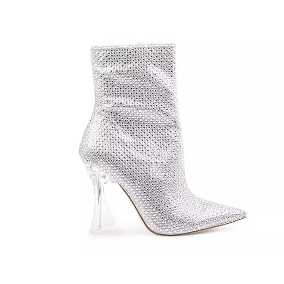 STEVE MADDEN Vivy Pointed Toe Flared Heel Ankle Booties in Rhinestone Size 6.5M